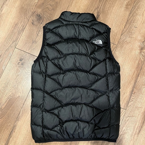 The North Face Black Puffer Vest - Picture 2 of 3